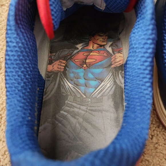 DC Comics Limited Soles Superman Clark Kent Blue White Red Sneakers Shoes 2010 - Picture 6 of 10